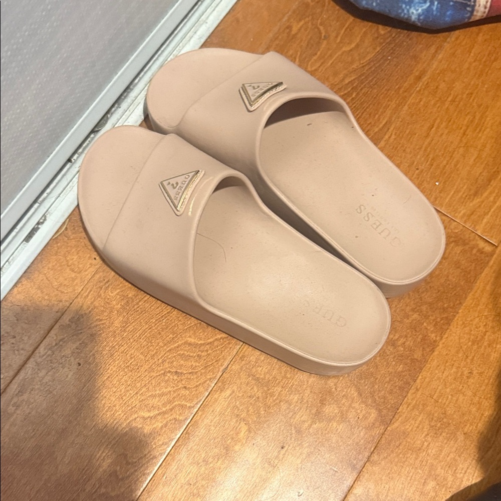 Guess Nude Slide Sandals